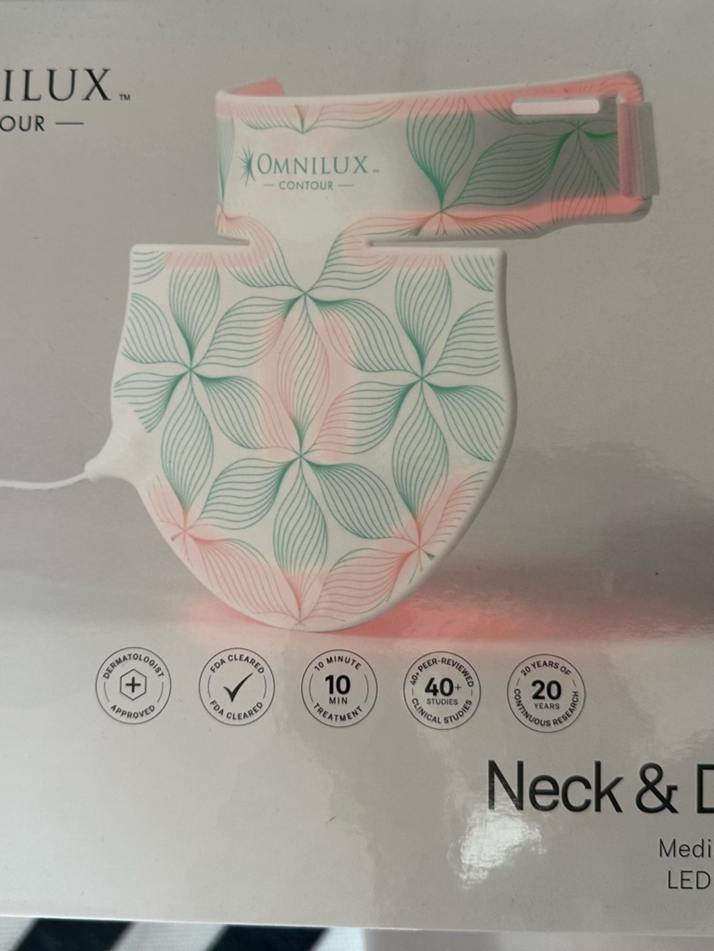 Omnilux Contour Neck & Décolletage LED Device - Like New